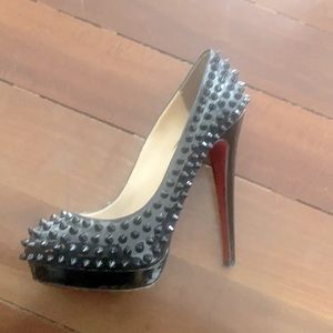 Christian Louboutin size 37 1/2 pump